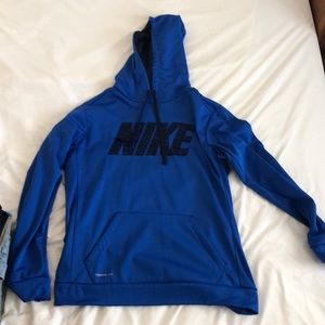 NIKE Therma Fit Hoodie size Large
